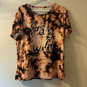 No brand tie dye “stay wild” tee size large